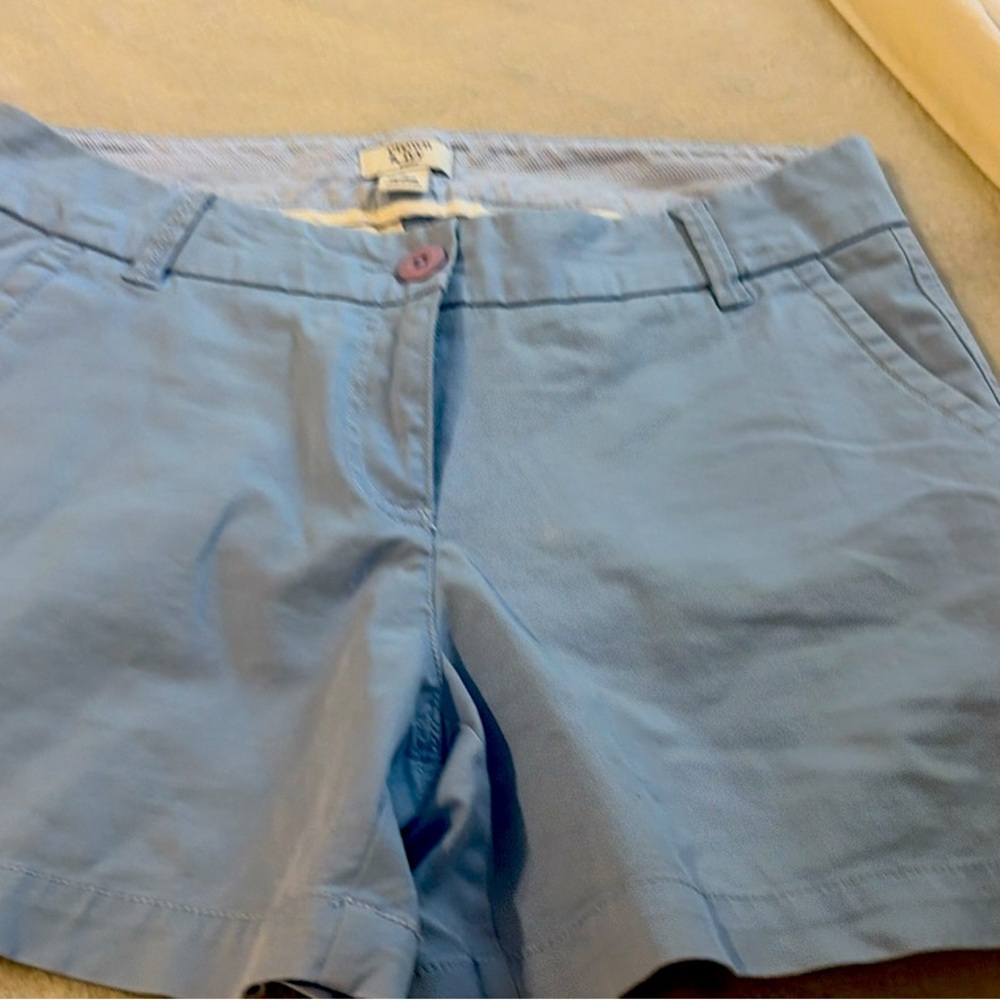 Women’s Crown& ivy shorts